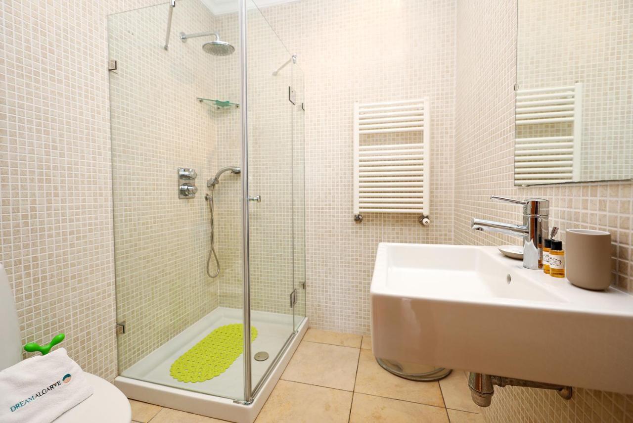 B80 - Gideon Albasol 2 Apartment In لاغوس المظهر الخارجي الصورة